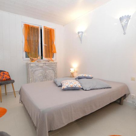Cozy Apartment In Propriano With Kitchen エクステリア 写真