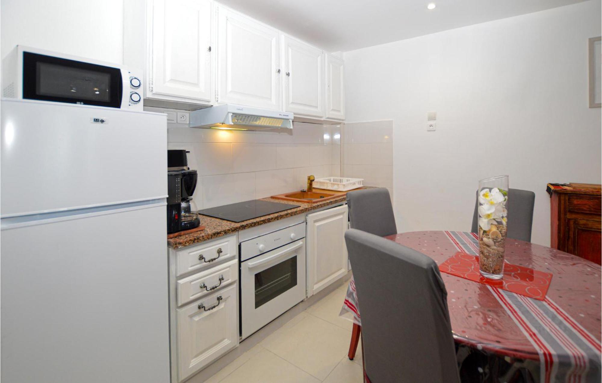 Cozy Apartment In Propriano With Kitchen エクステリア 写真